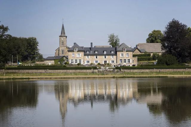 Salle Château de Freux, Freux